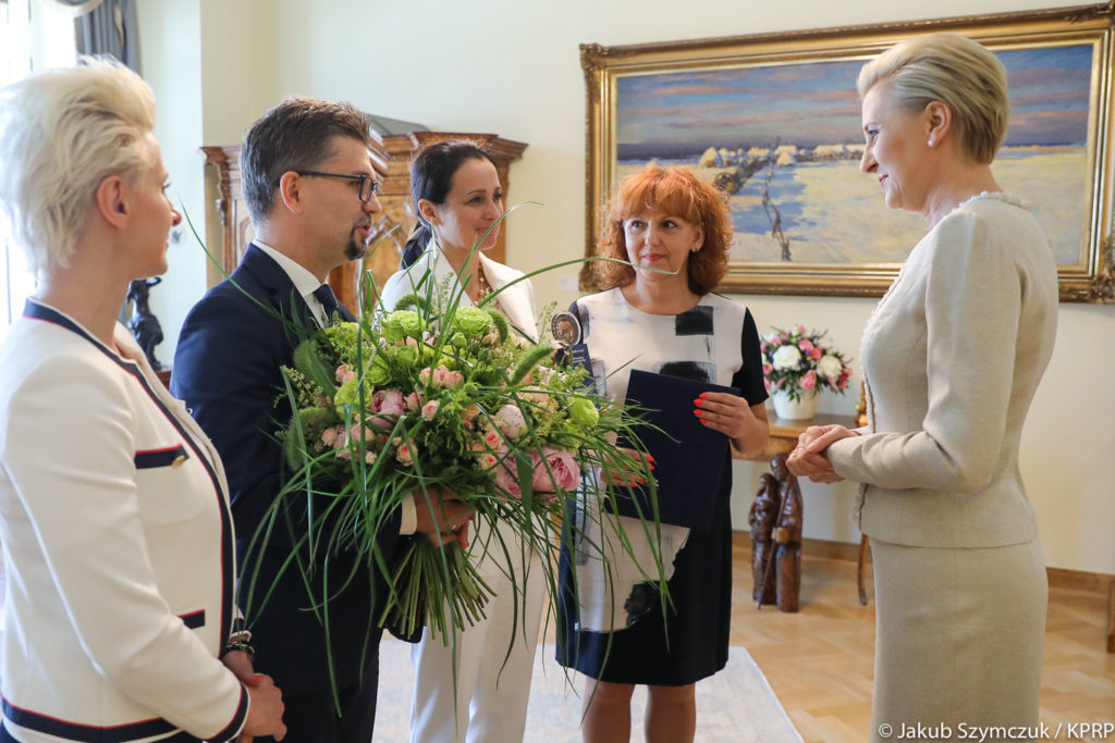 Agata Duda - najlepsze stylizacje Pierwszej Damy