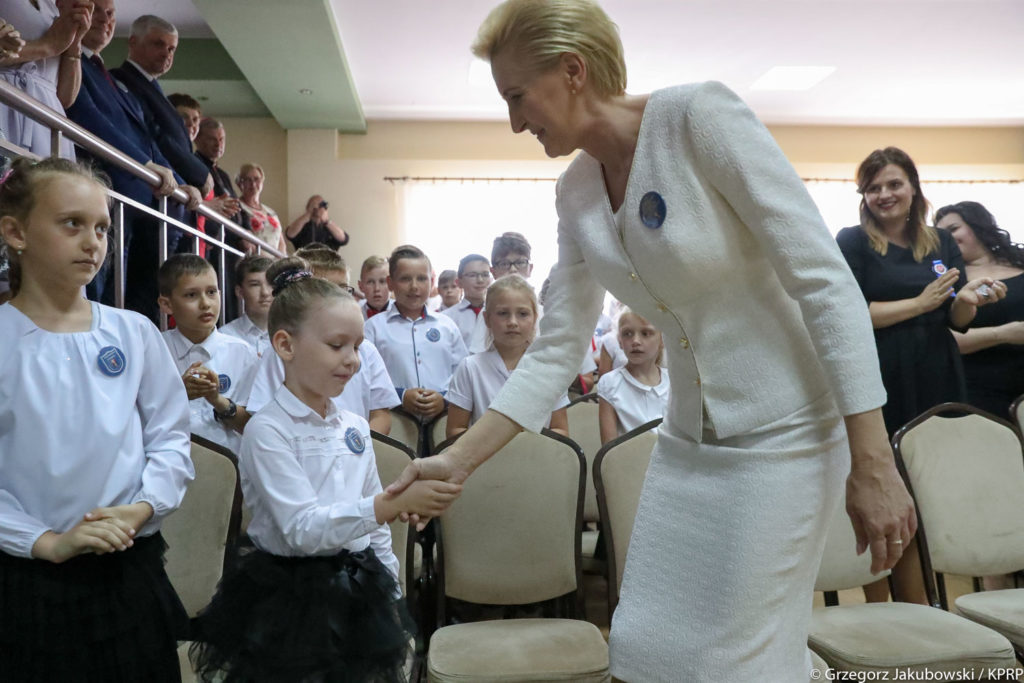 Agata Duda - najlepsze stylizacje Pierwszej Damy